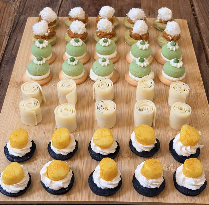 Plateau de petits fours salés, traiteur Huguette & Henri, Paris