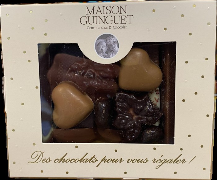 Coffrets avec coeurs en chocolat pour la Saint-Valentin