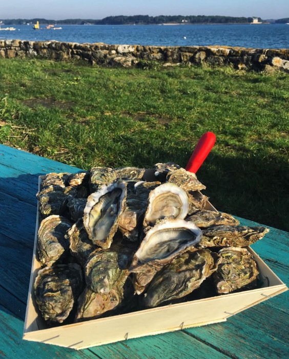 bourriche d'huîtres creuses bretonnes, épicerie Huguette & Henri, ,Paris