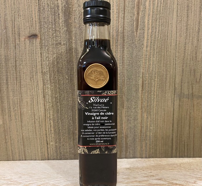 Vinaigre de cidre à l'ail noir, épicerie Huguette & Henri, Paris