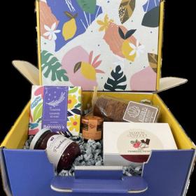 valisette fleurie garnie, épicerie Huguette & Henri