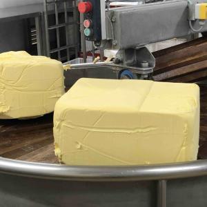 étapes de l'élaboration des beurres aromatisés chez Bordier